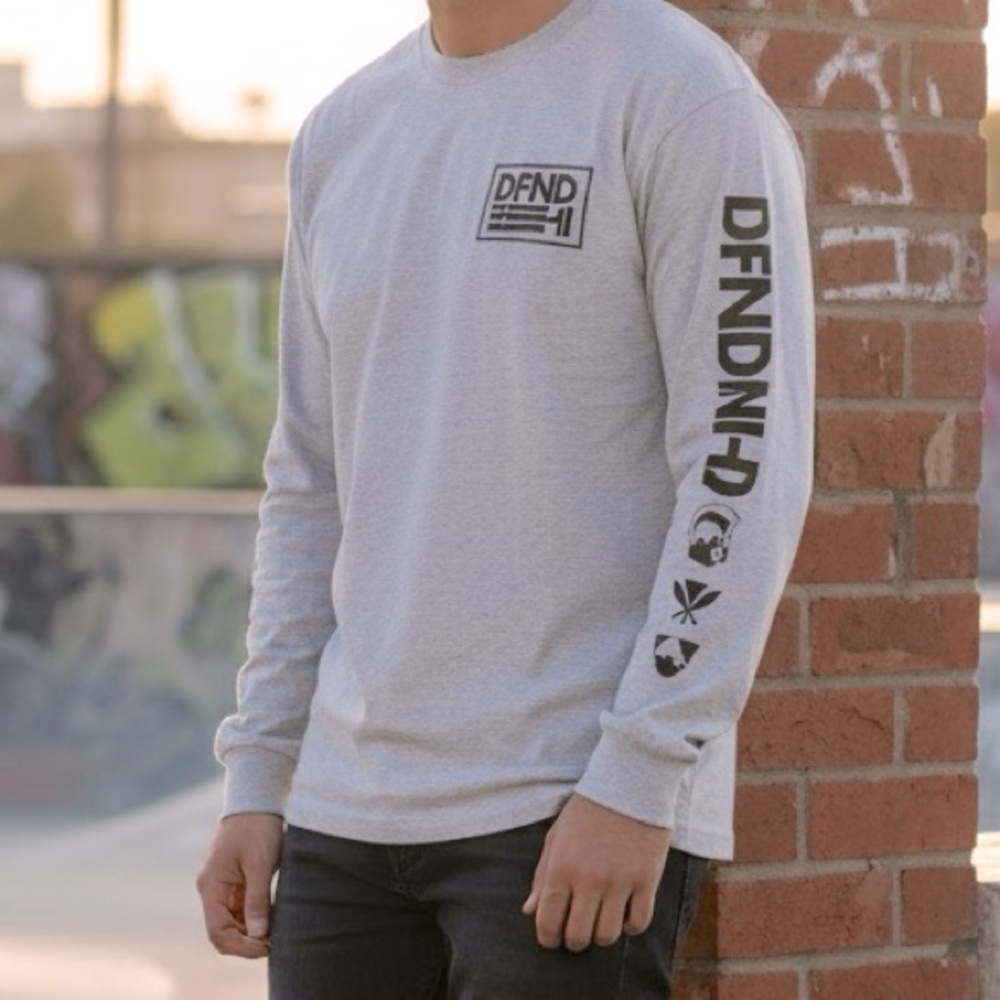 DEFEND HAWAII Long Sleeve Tee